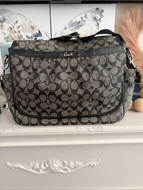 Authentic Coach Messenger Bag( F18373) Canvas Collection . Known as Diaper bag